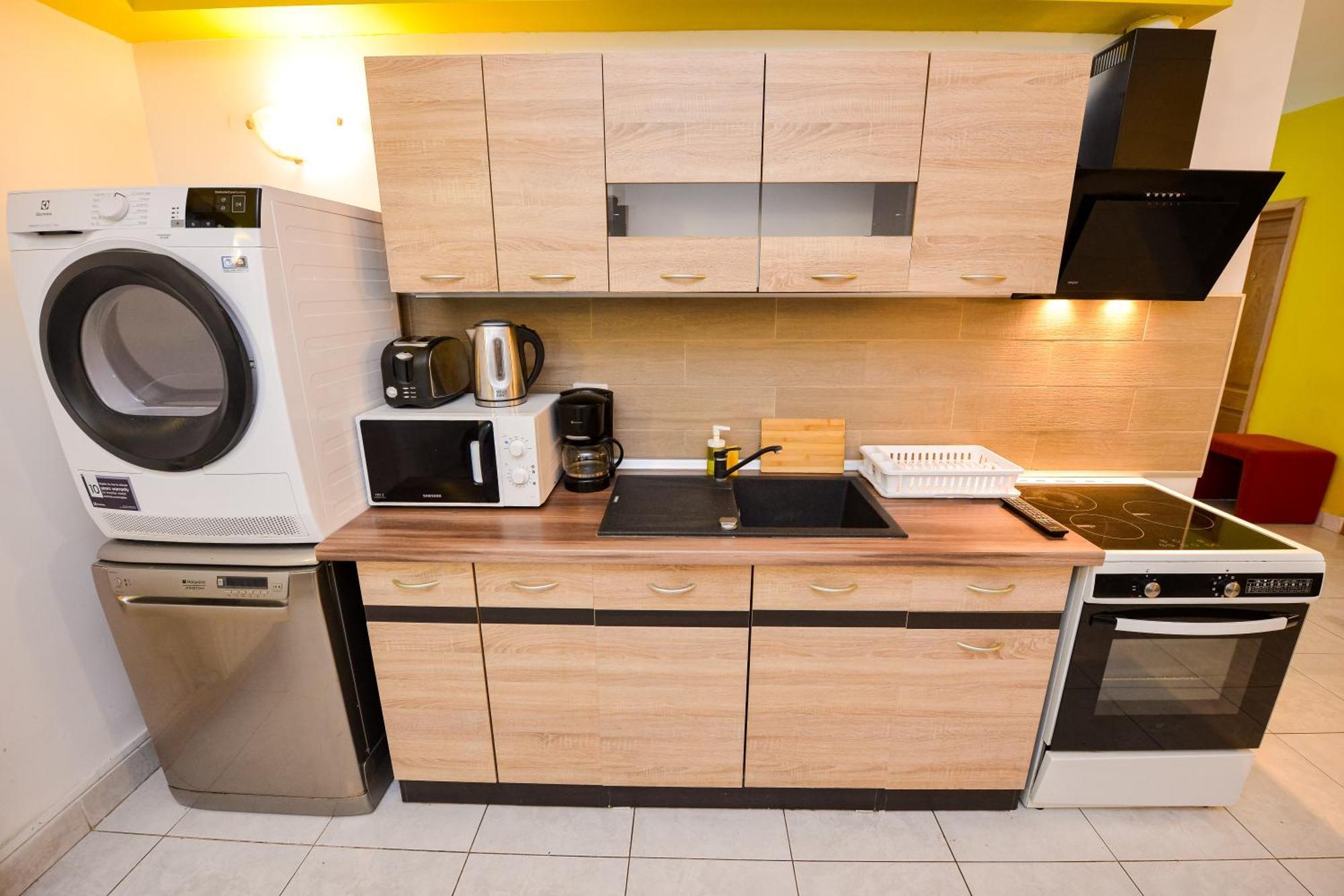 Bucharest Last Minute Accommodation Екстер'єр фото