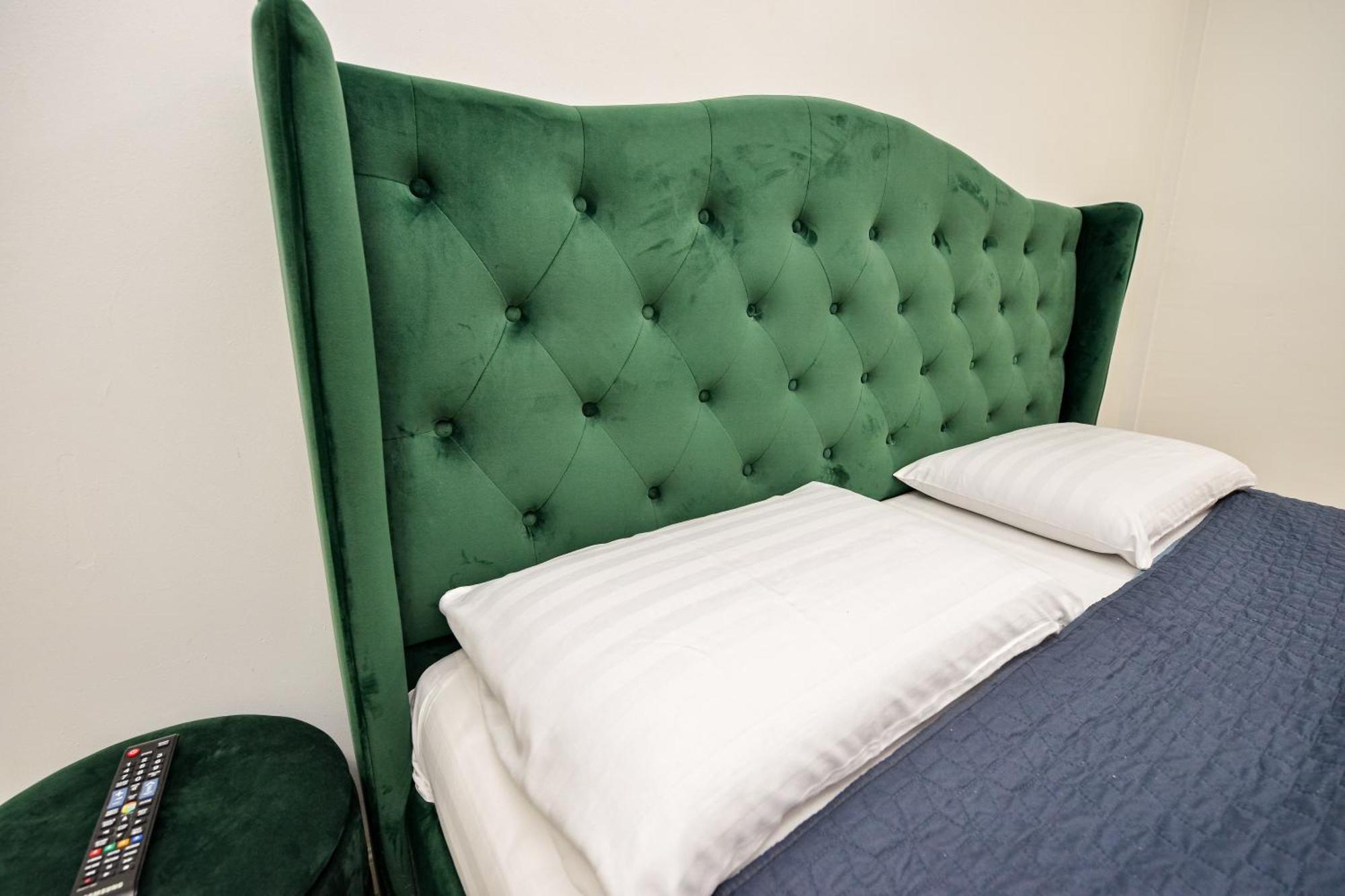 Bucharest Last Minute Accommodation Екстер'єр фото