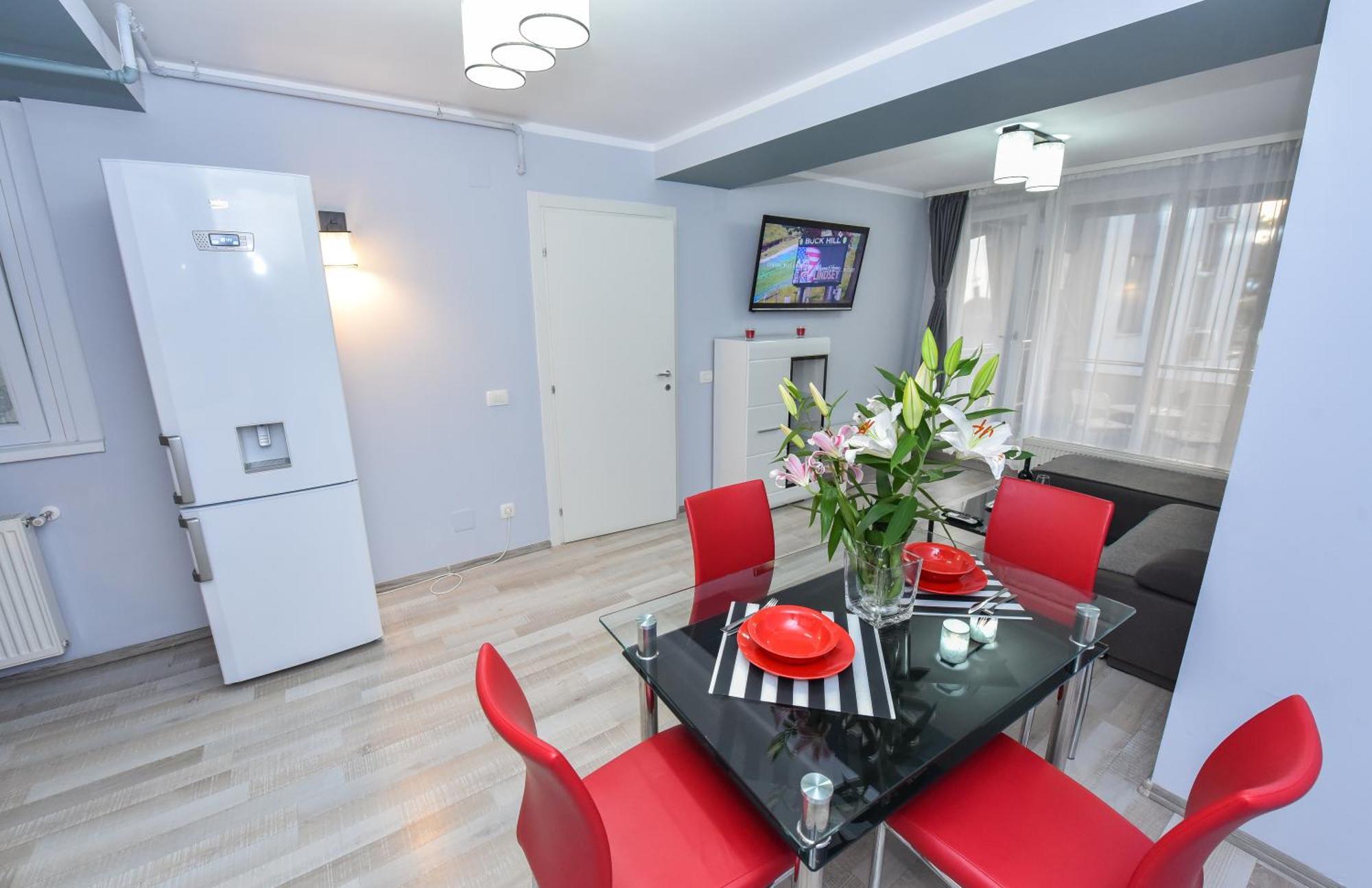 Bucharest Last Minute Accommodation Екстер'єр фото